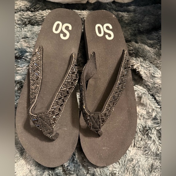 Woman’s Sandals- SO BUBBLY- woman’s black wedges with rhinestones - 7.5 - Picture 1 of 5
